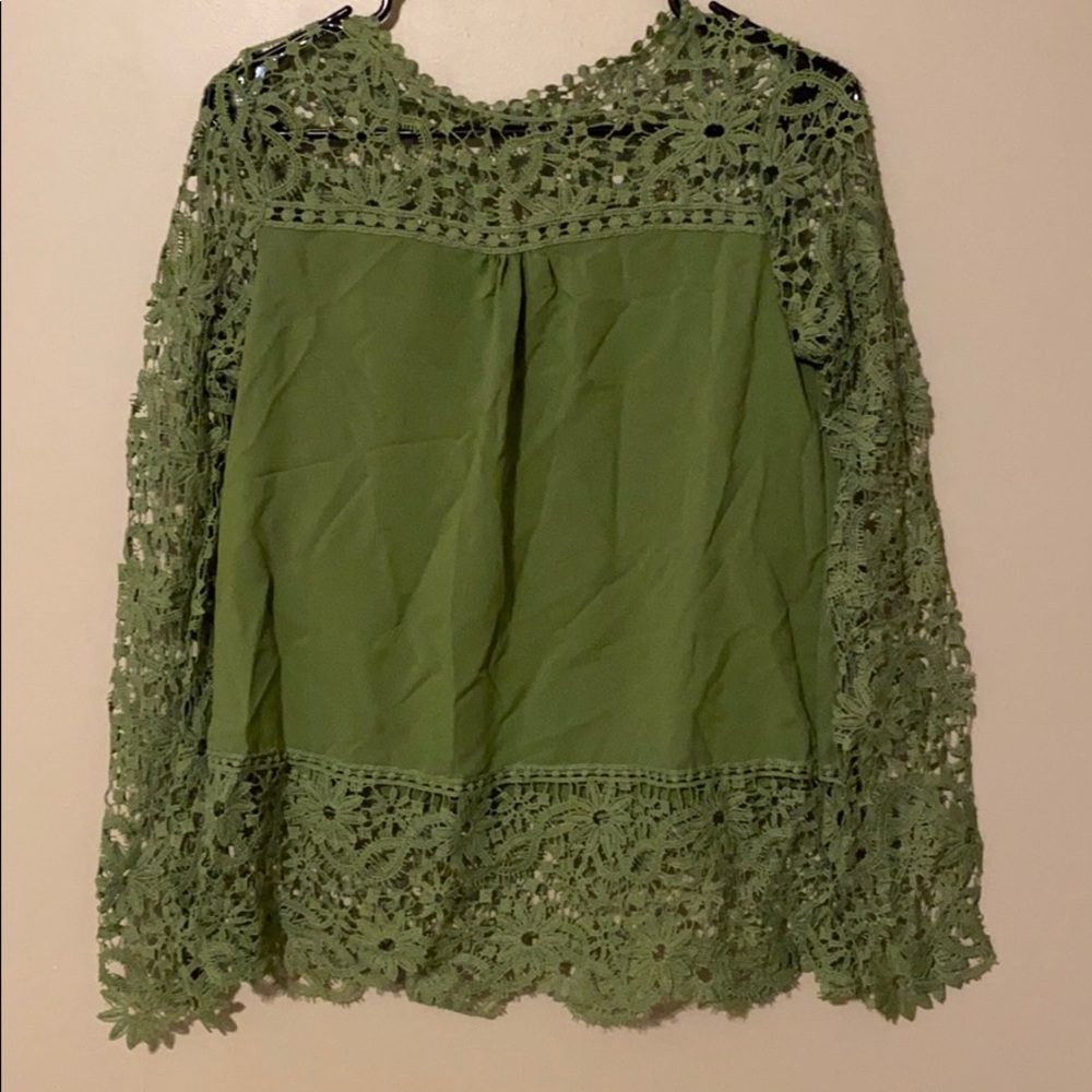 Daisy top